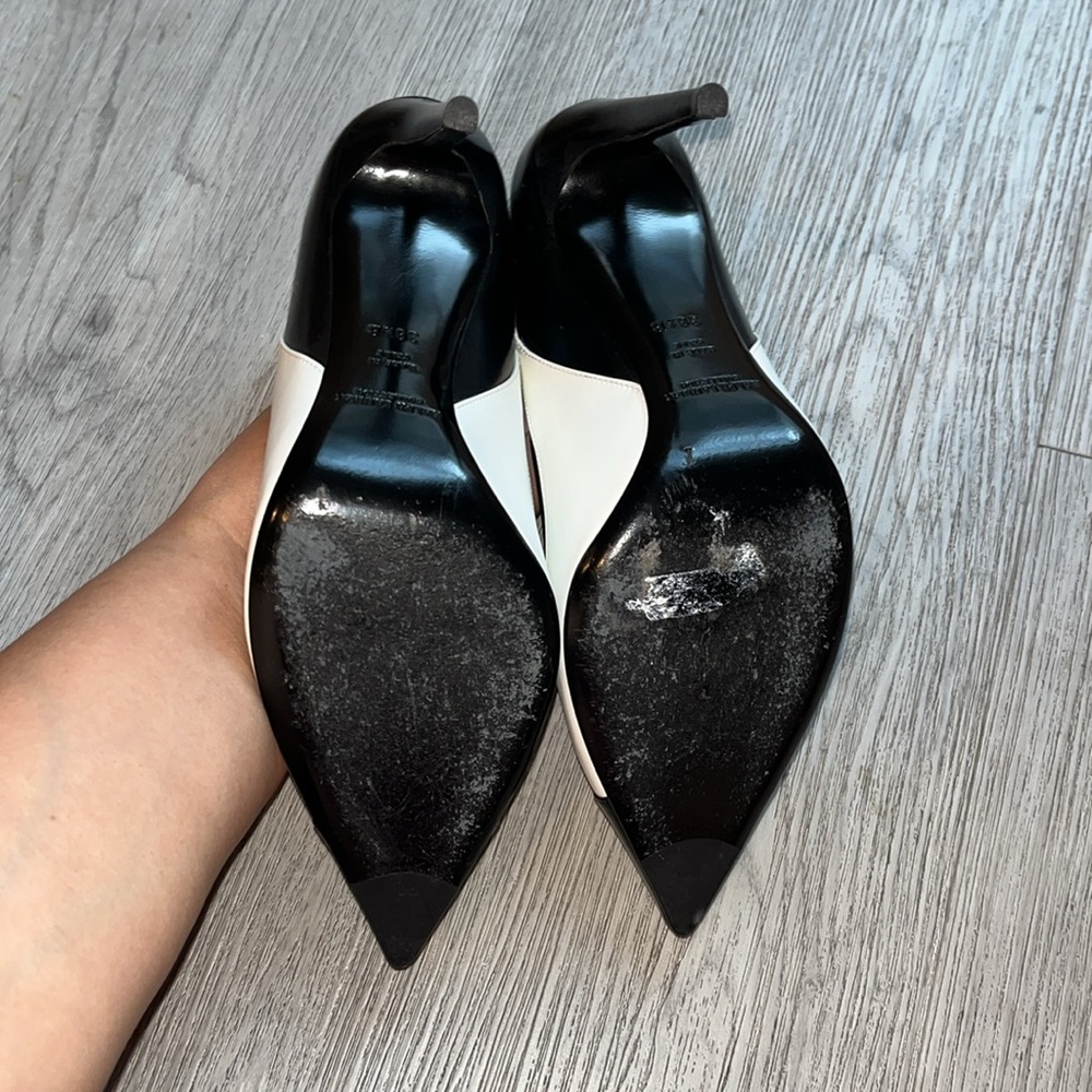 Ralph Lauren Collection White/Black Leather Pointed Toe Pumps - Picture 9 of 14